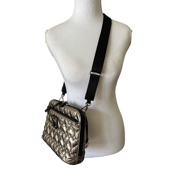 Brighton Koko Metallic Organizer Pewter Heart To Heart Crossbody Wallet H5518R - Picture 10 of 10